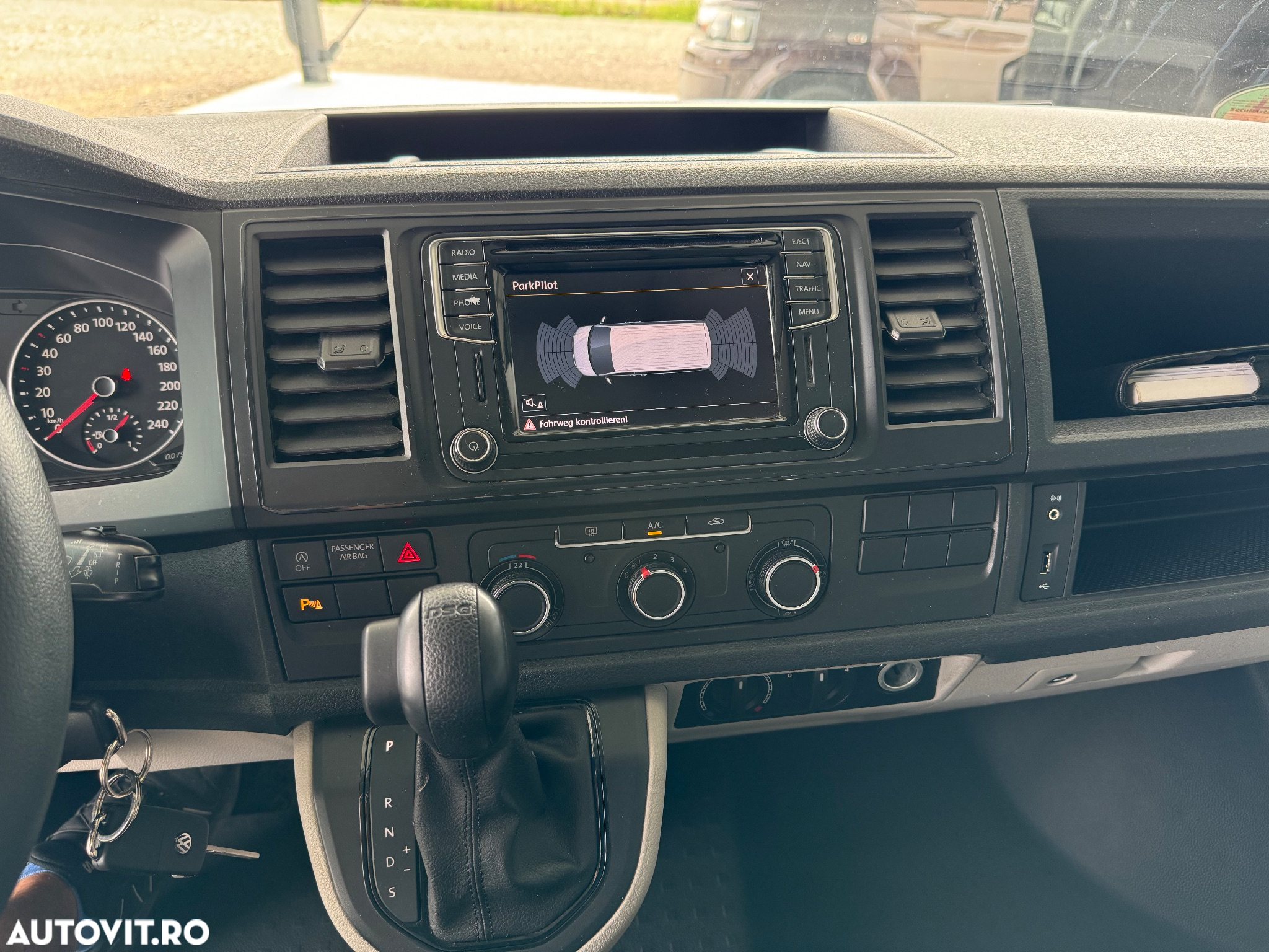 Volkswagen Transporter T6 DSG Lang - 19