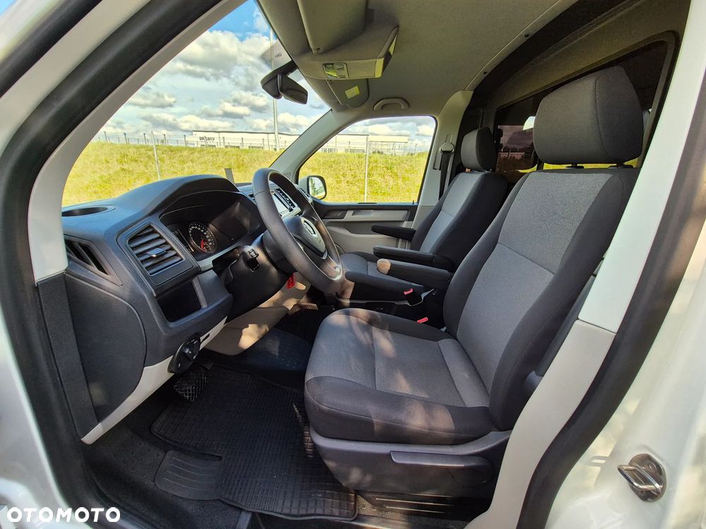 Volkswagen Transporter - 25