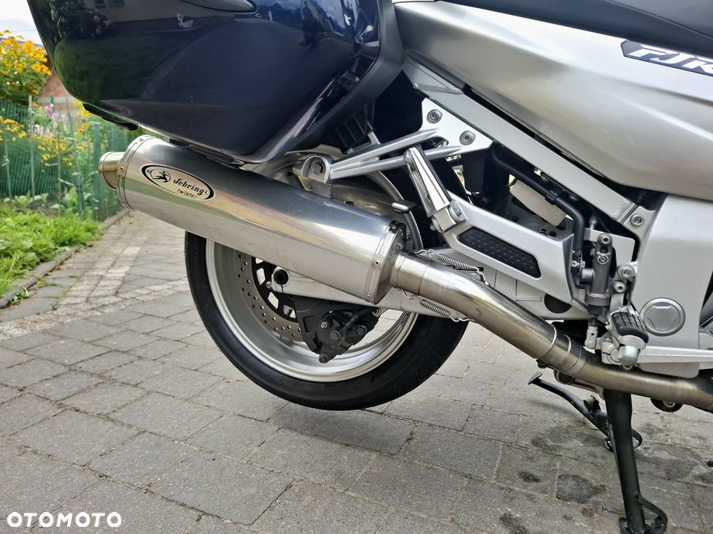 Yamaha FJR - 11