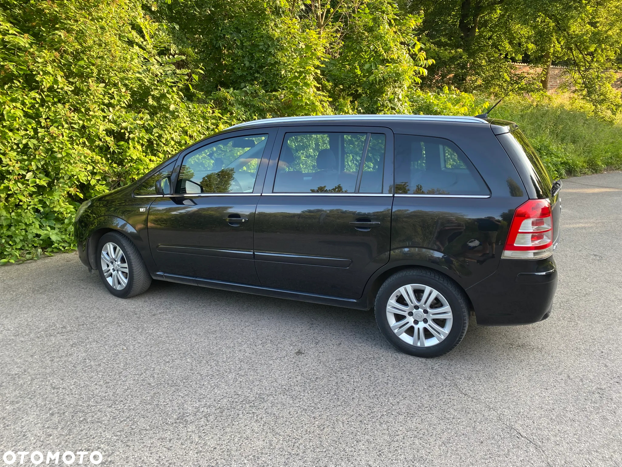Opel Zafira 1.8 Cosmo - 8