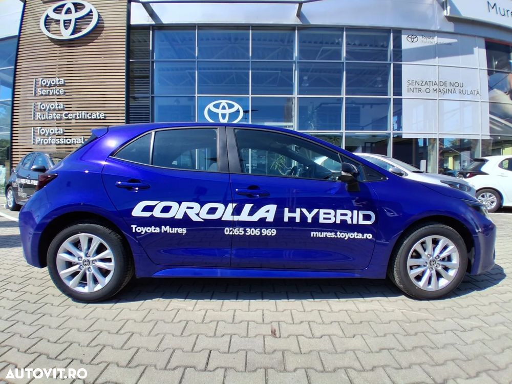 Toyota Corolla 1.8 Business Edition - 3