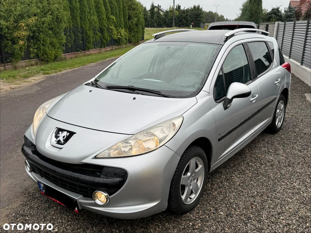 Peugeot 207 1.4 16V Presence - 2