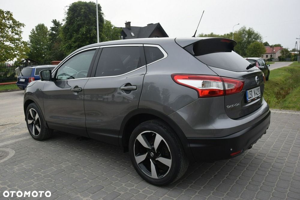 Nissan Qashqai 1.6 dCi 4x4 360 S&S - 17
