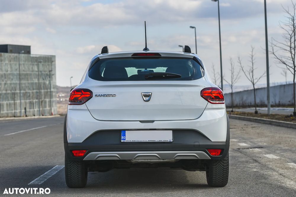 Dacia Sandero TCe 90 Essential - 4