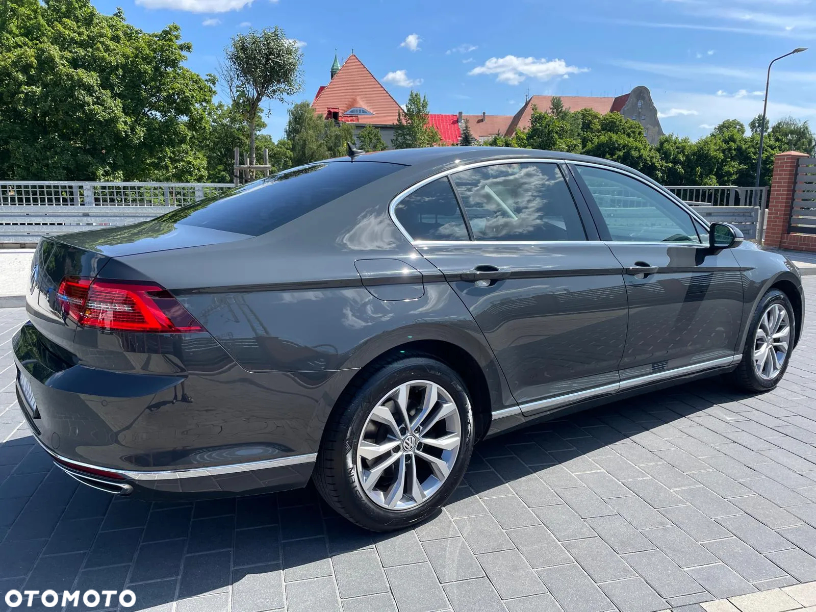 Volkswagen Passat 1.8 TSI BMT Highline - 9