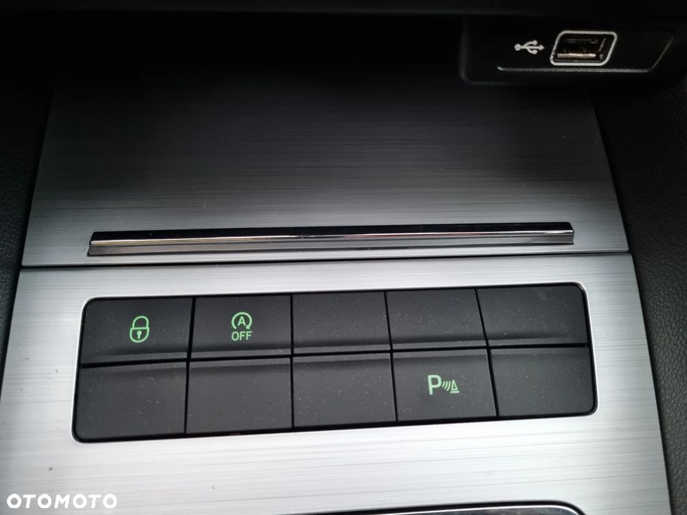 Skoda Octavia 1.5 TSI ACT Ambition - 23