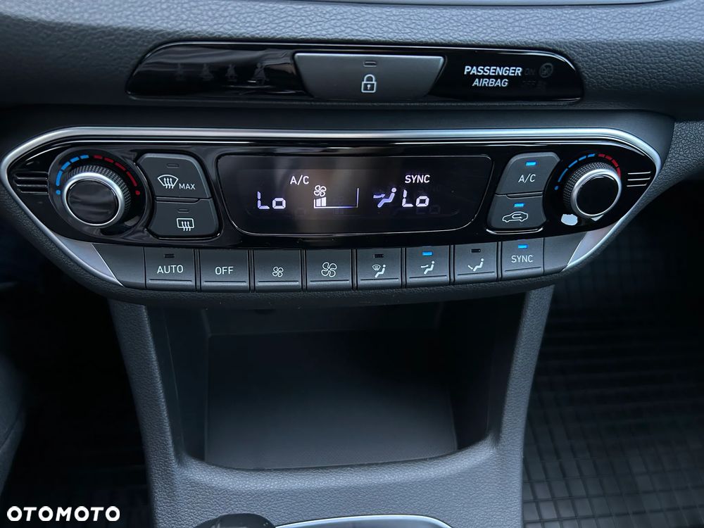 Hyundai i30 1.0 T-GDI Smart - 25