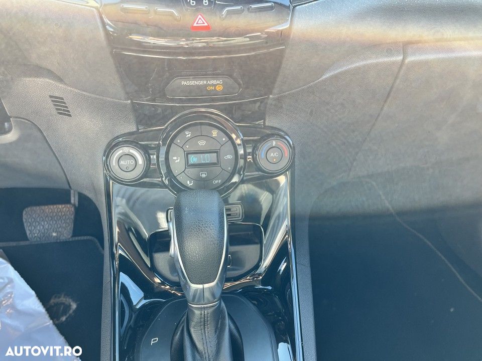 Ford Fiesta - 14
