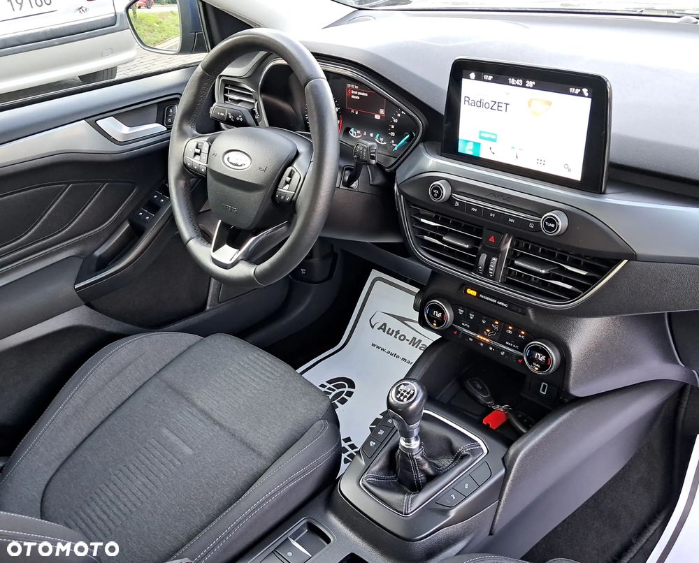 Ford Focus - 22