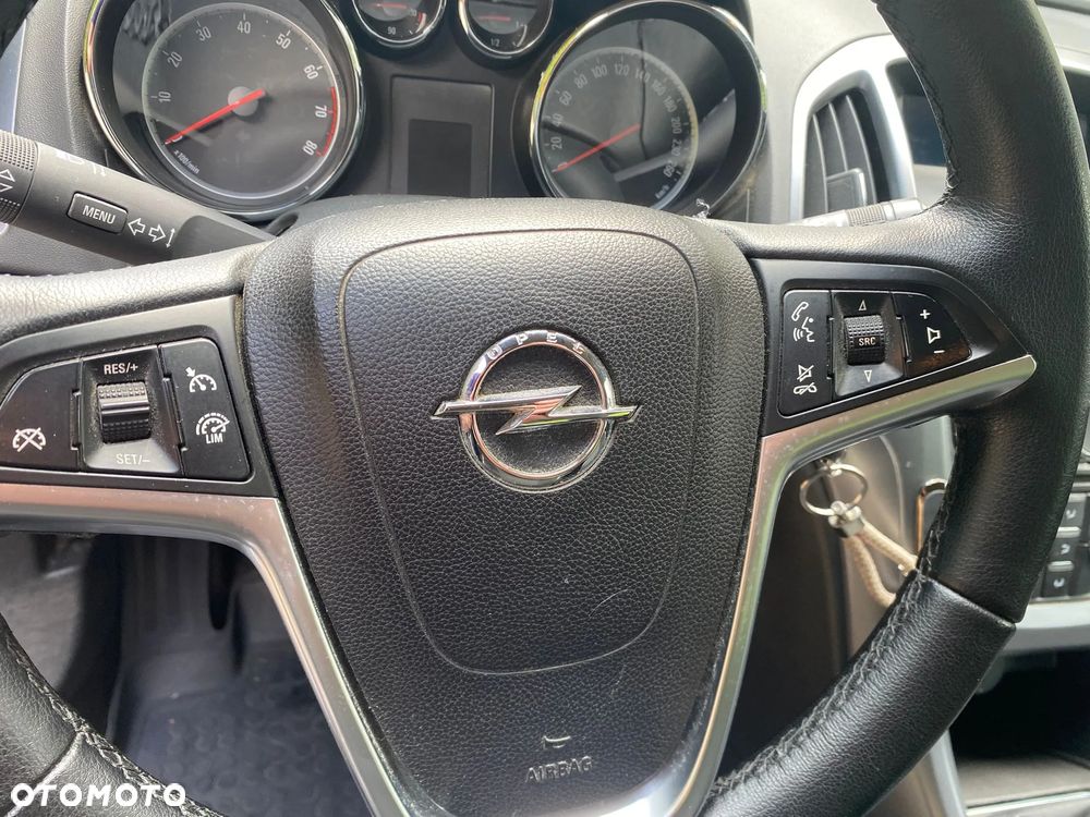 Opel Astra - 10