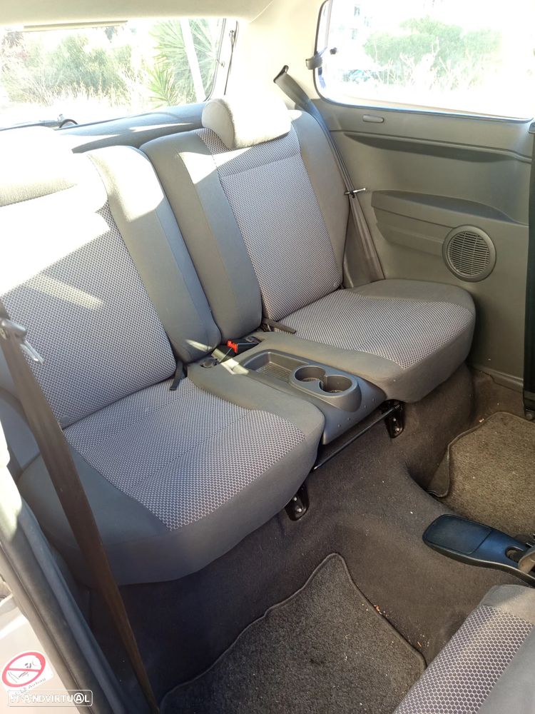 VW Fox 1.2 T.Liso - 6
