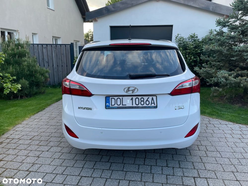 Hyundai i30 1.4 CRDi Classic + - 10