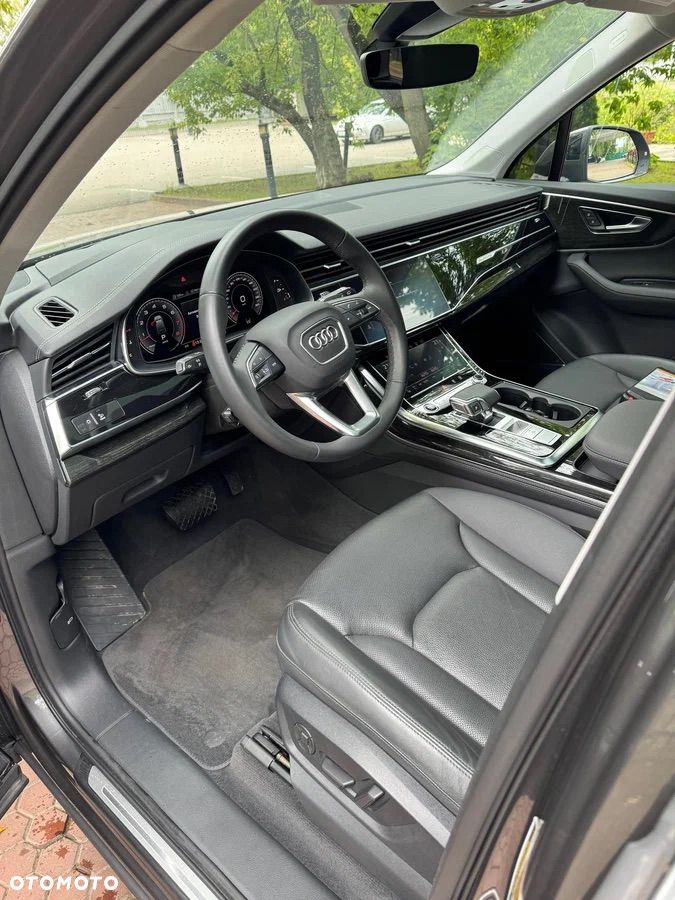 Audi Q7 - 12