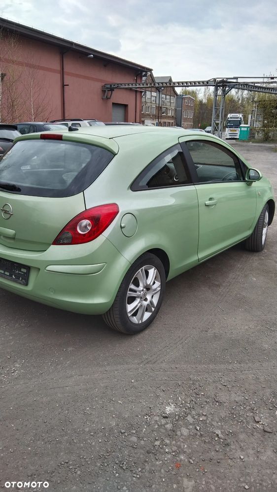 Opel Corsa 1.4 16V - 3
