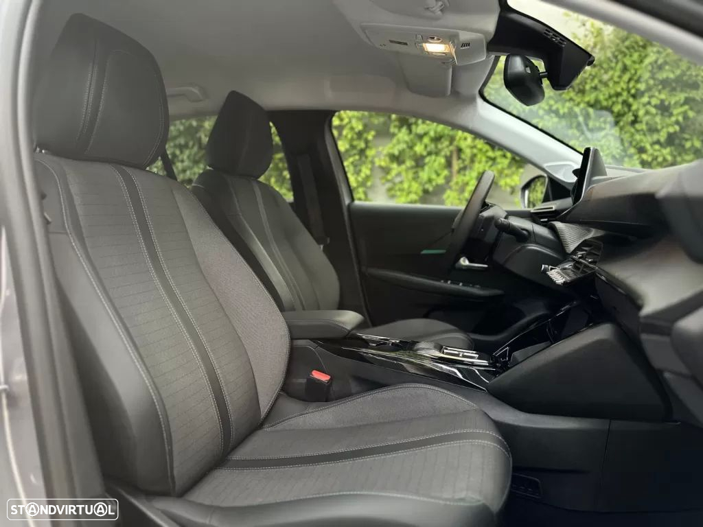 Peugeot e-208 50 kWh Allure - 17