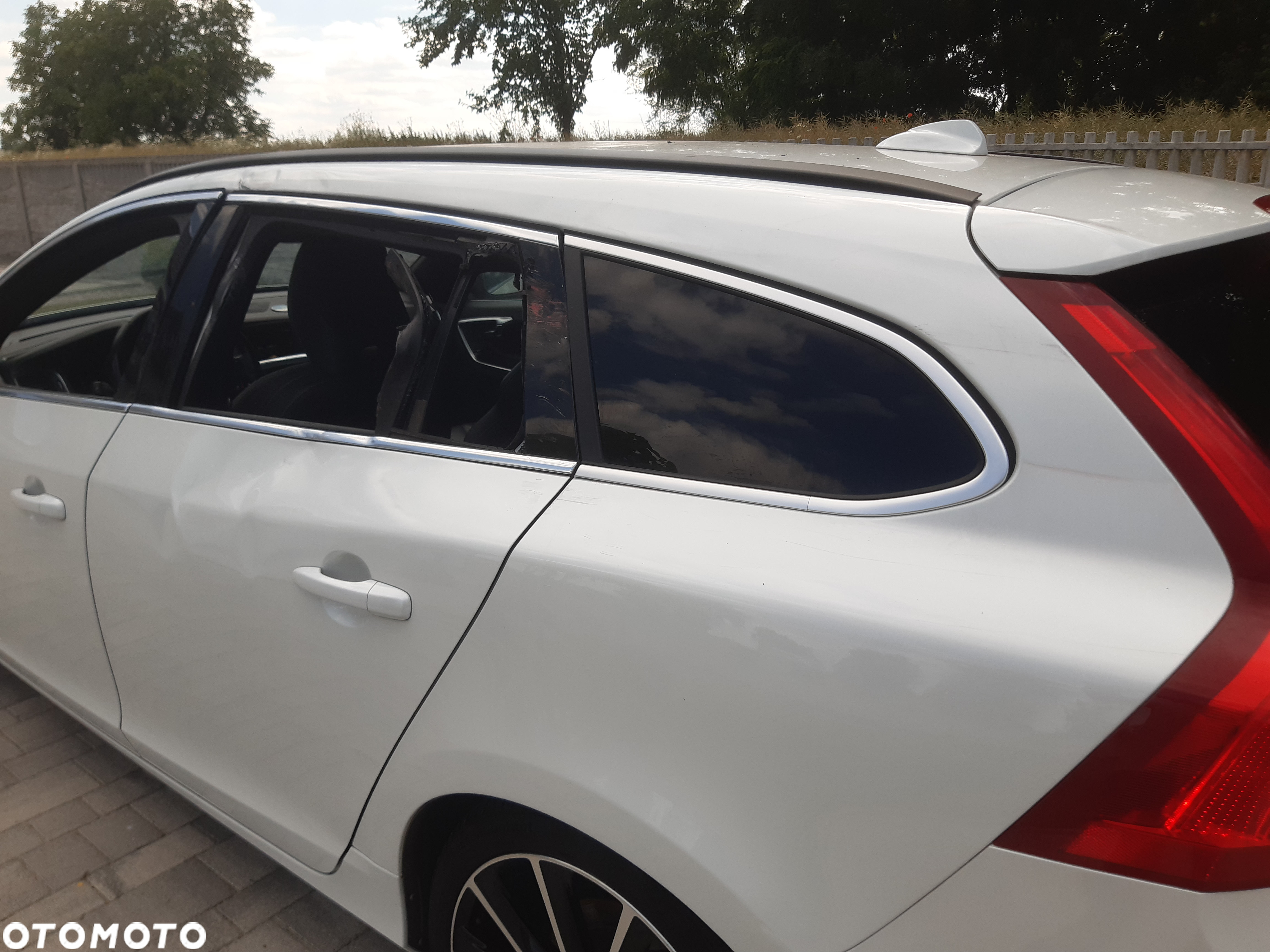Volvo V60 T5 Geartronic Momentum - 32
