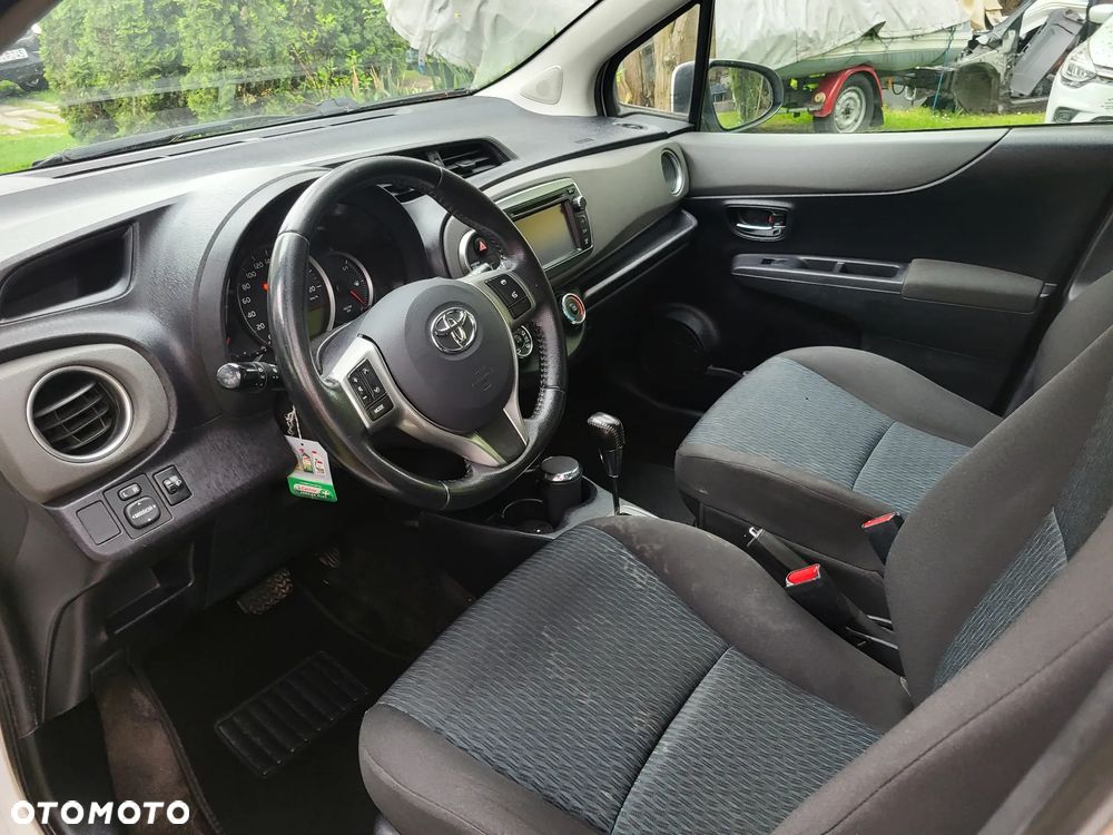 Toyota Yaris 1.33 VVT-i Multidrive S Club - 8