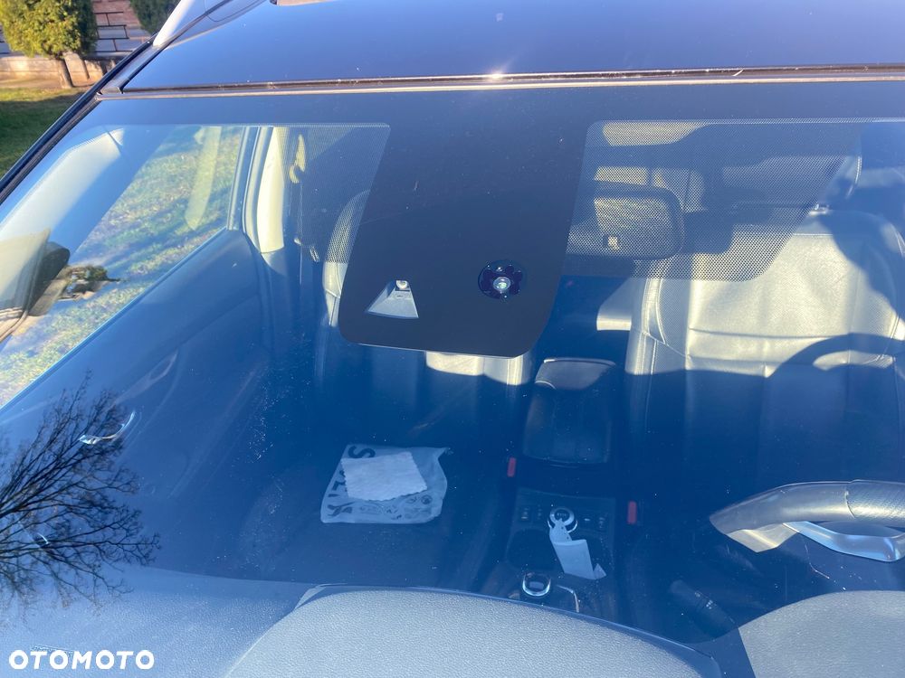 Nissan X-Trail 2.0 dCi ALL-MODE 4x4i Xtronic Tekna - 19