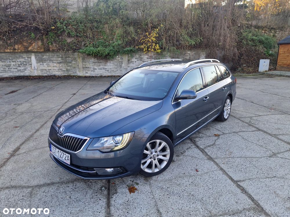 Skoda Superb 2.0 TDI 4x4 Elegance - 4