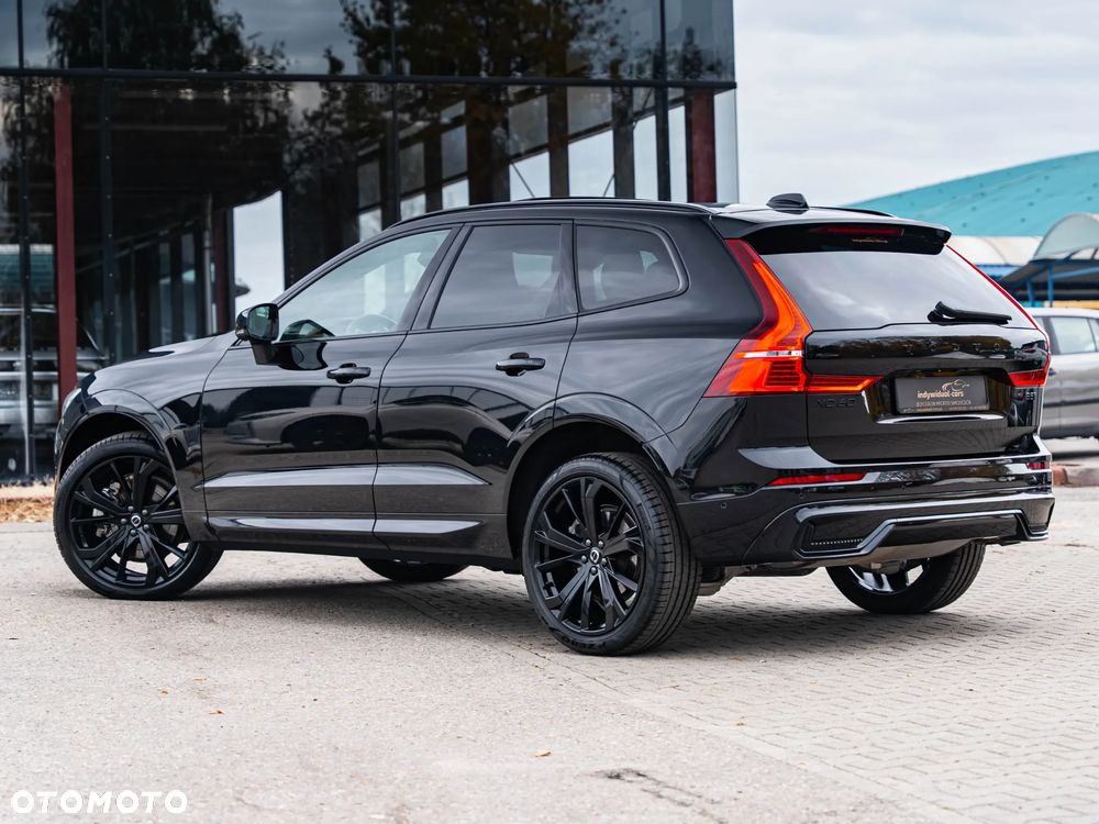 Volvo XC 60 B5 B AWD Plus Dark - 11