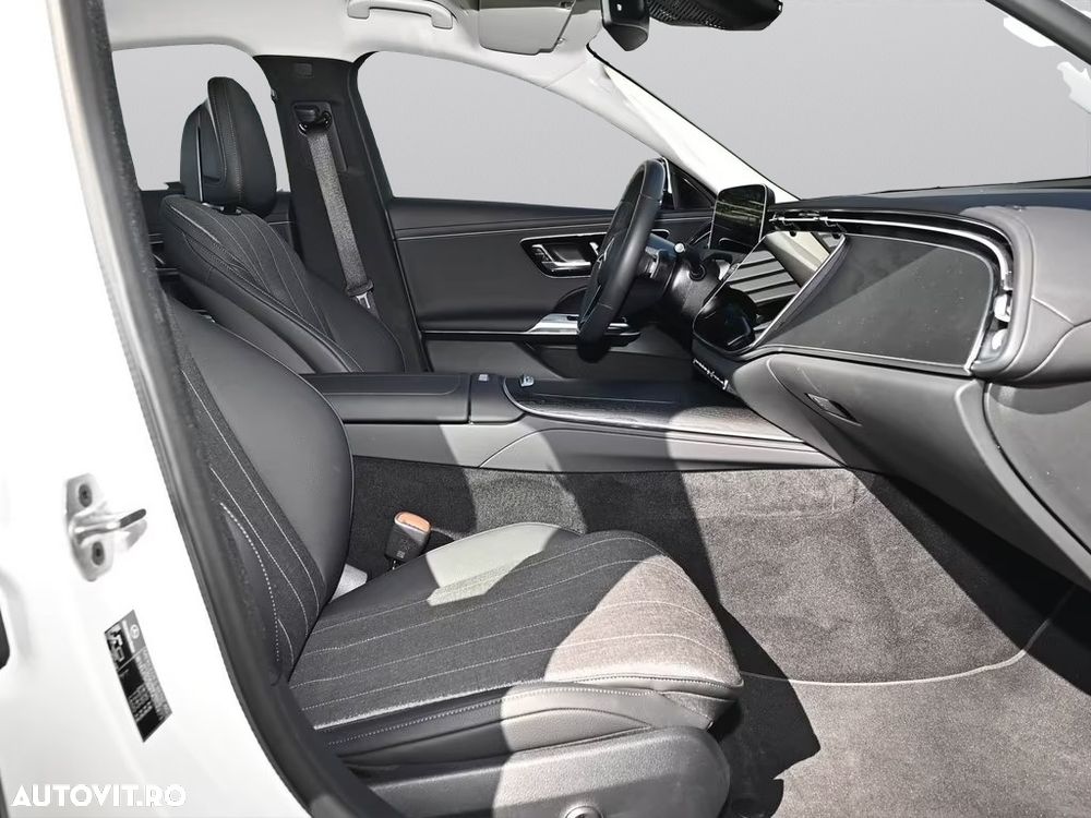 Mercedes-Benz E 300e 9G-TRONIC Edition AVANTGARDE - 3