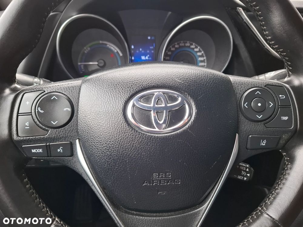 Toyota Auris - 22