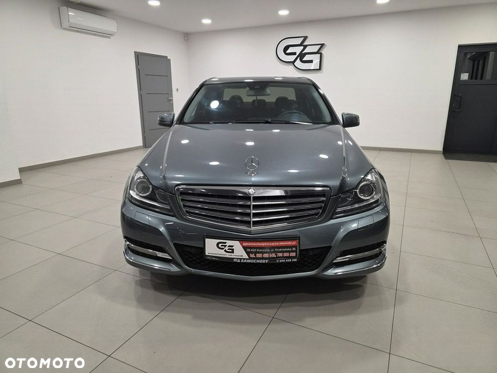 Mercedes-Benz Klasa C 180 BlueEFFICIENCY 7G-TRONIC Elegance - 9