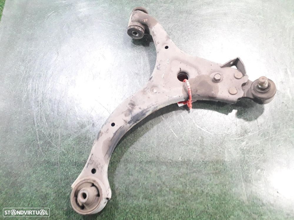 BRAÇO SUSPENSÃO INFERIOR FRENTE ESQUERDO KIA CARNIVAL - 1