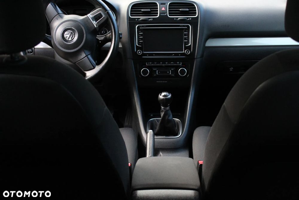 Volkswagen Golf - 11