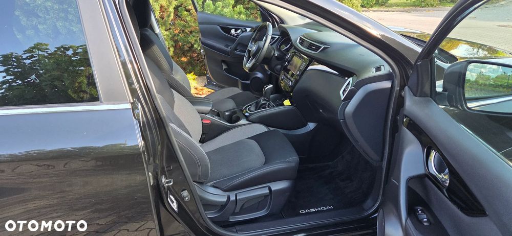 Nissan Qashqai 1.3 DIG-T MHEV Xtronic Tekna - 23