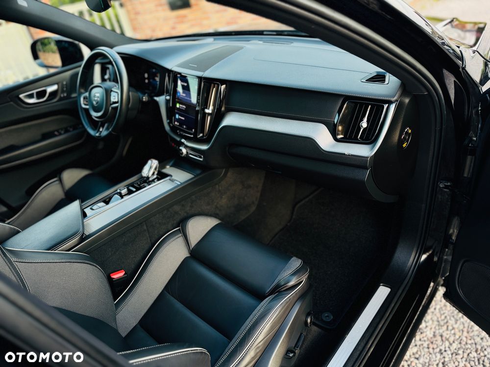 Volvo XC 60 B4 D AWD Geartronic RDesign - 21