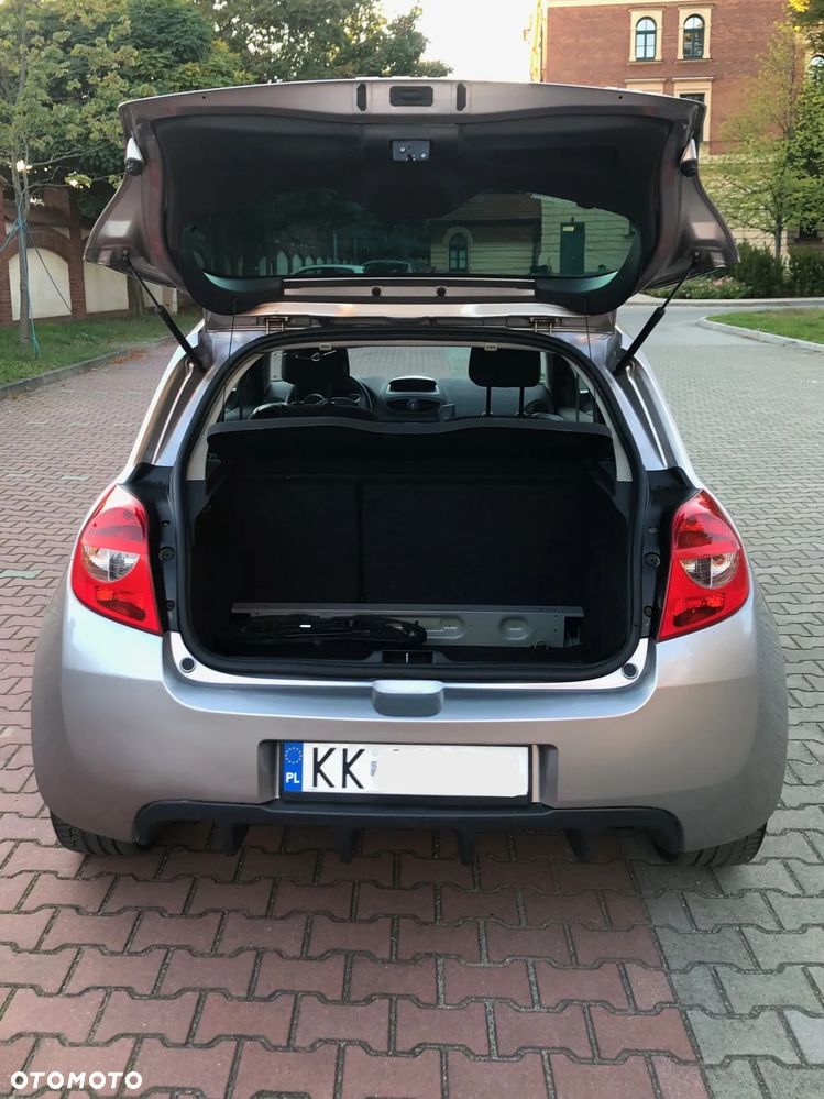 Renault Clio 2.0 16V Sport - 9