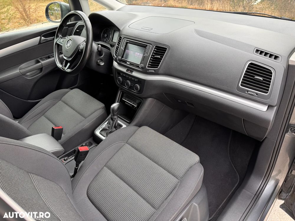 Volkswagen Sharan 2.0 TDI DSG (BlueMotion Technology) Comfortline - 23