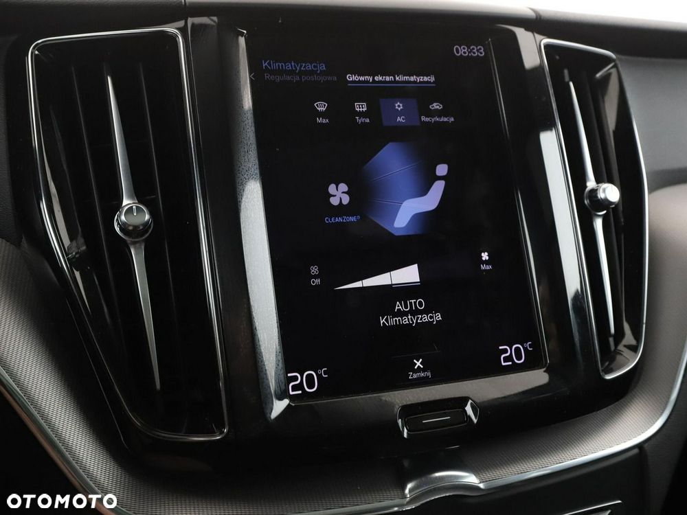 Volvo XC 60 T8 AWD Recharge Geartronic RDesign - 32