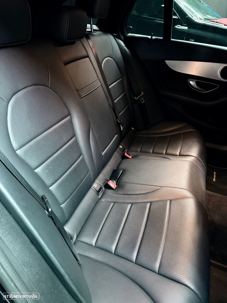 Mercedes-Benz C 300 de AMG Line - 13