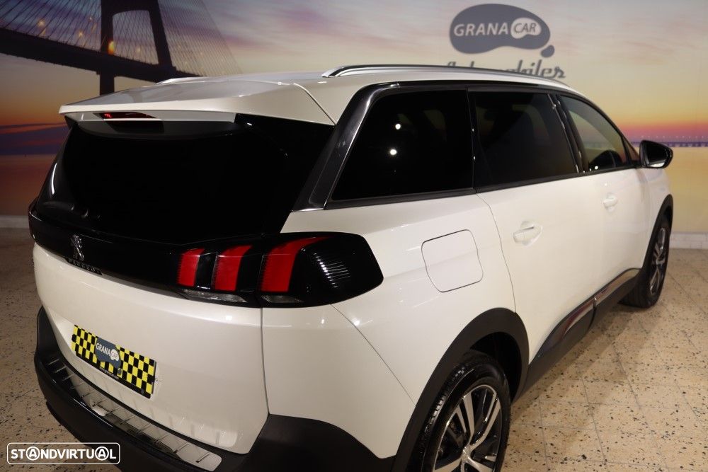 Peugeot 5008 1.5 BlueHDi Allure Pack EAT8 - 36