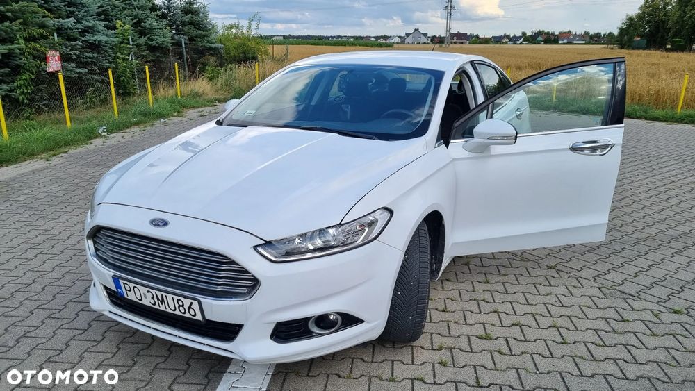 Ford Fusion 2.0 EcoBoost Titanium - 19