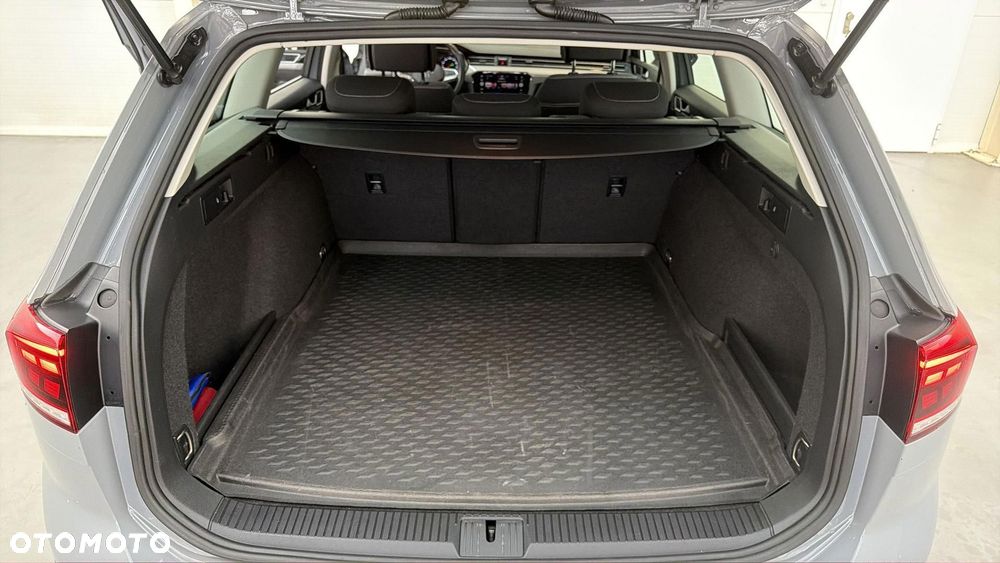 Volkswagen Passat 2.0 TDI EVO Business DSG - 18