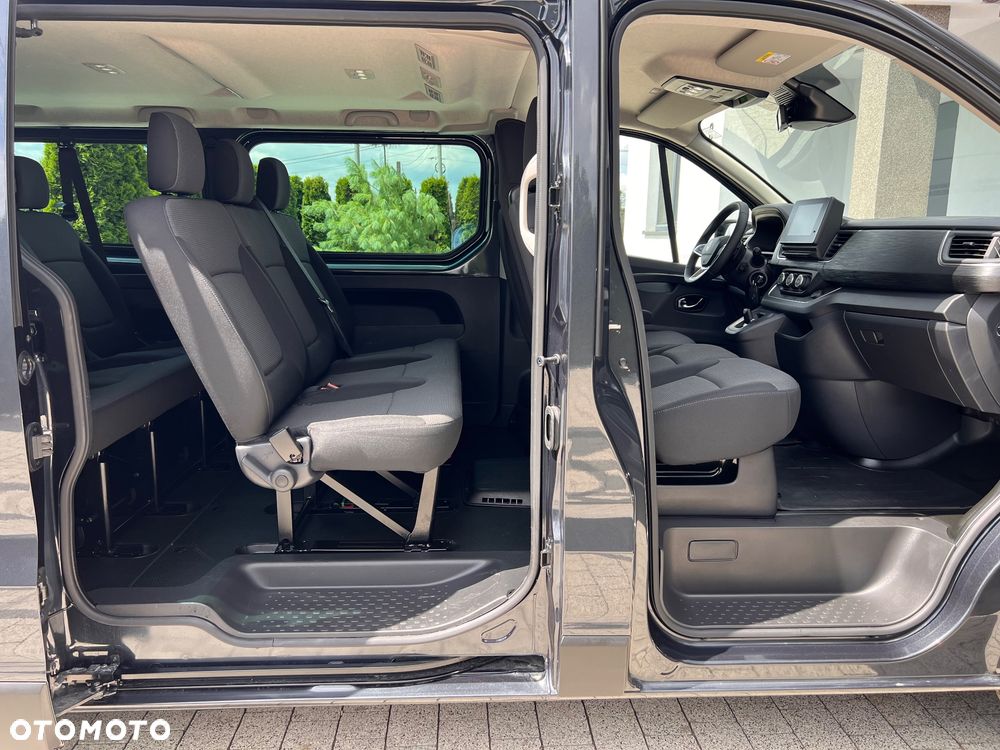 Renault Trafic - 12