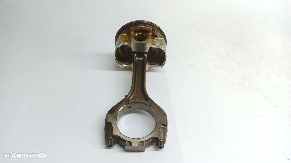 BIELA INFINITI G COUPE G37 S - 1