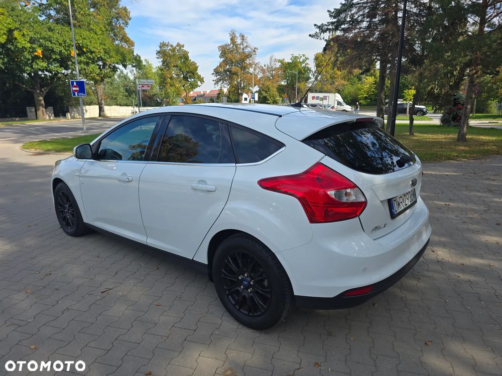 Ford Focus - 28