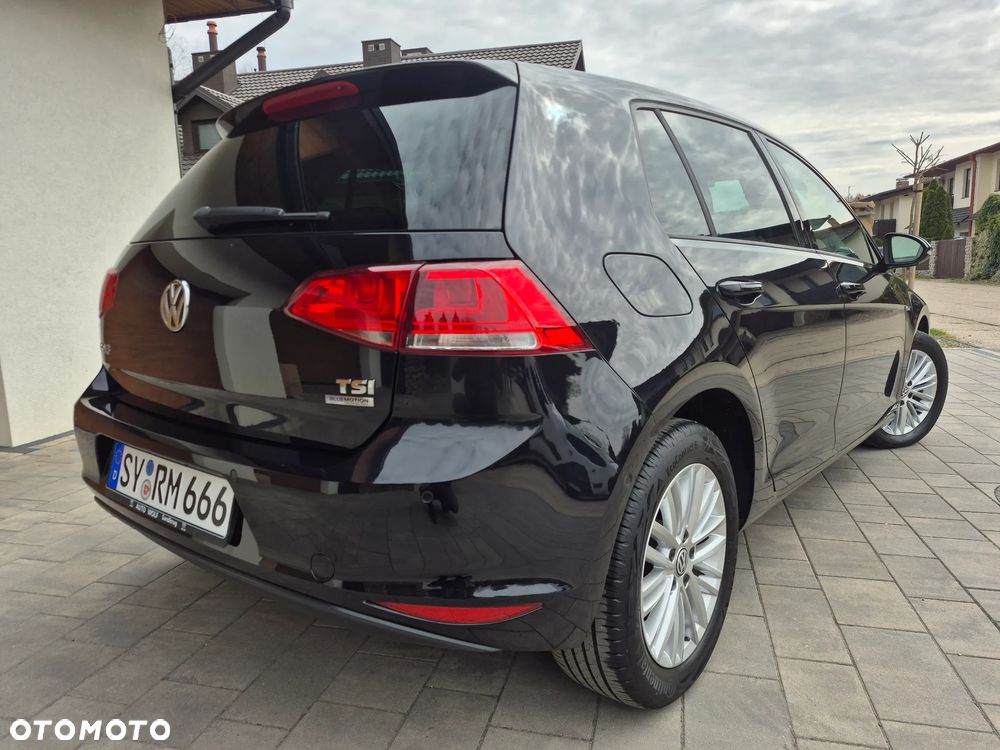 Volkswagen Golf - 5