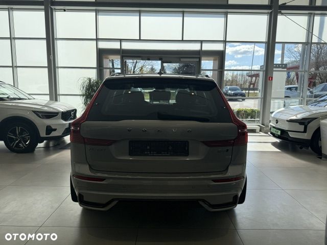 Volvo XC 60 B5 B AWD Plus Dark - 3