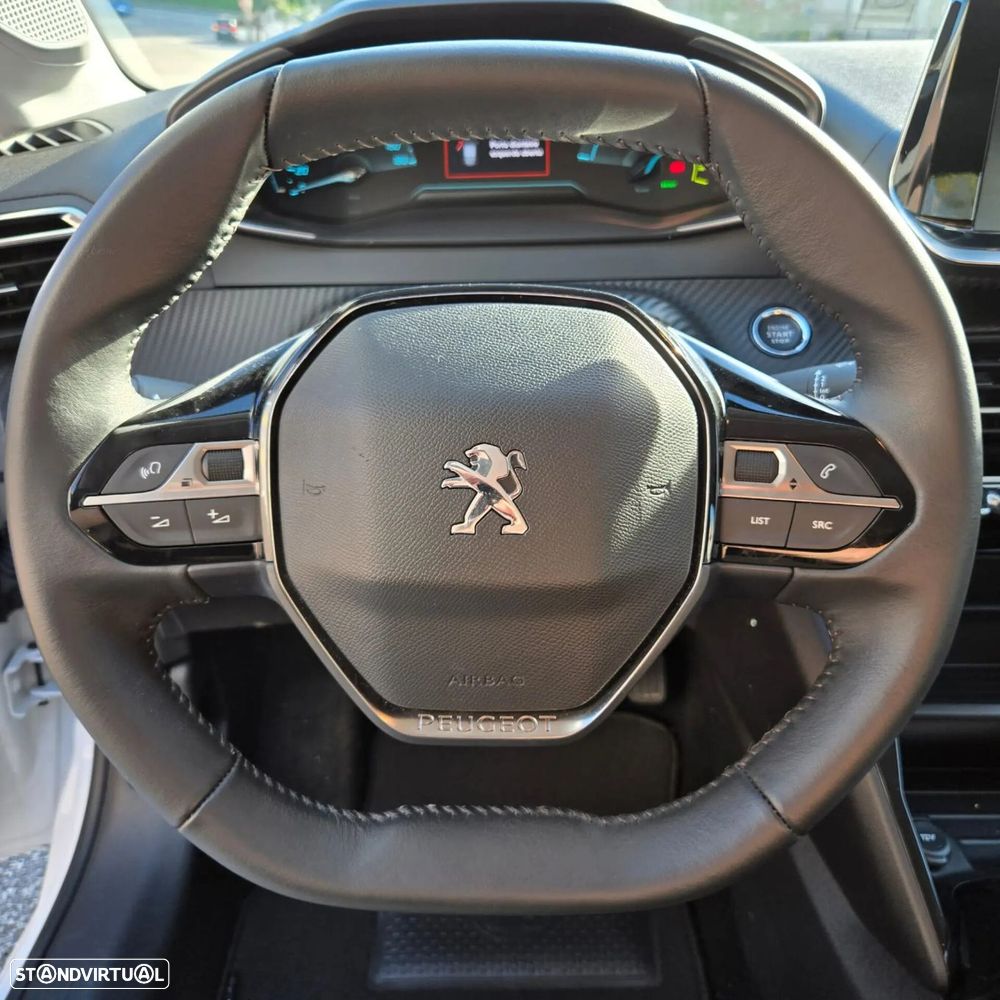 Peugeot e-208 50 kWh Allure ( COMERCIAL ) - 9