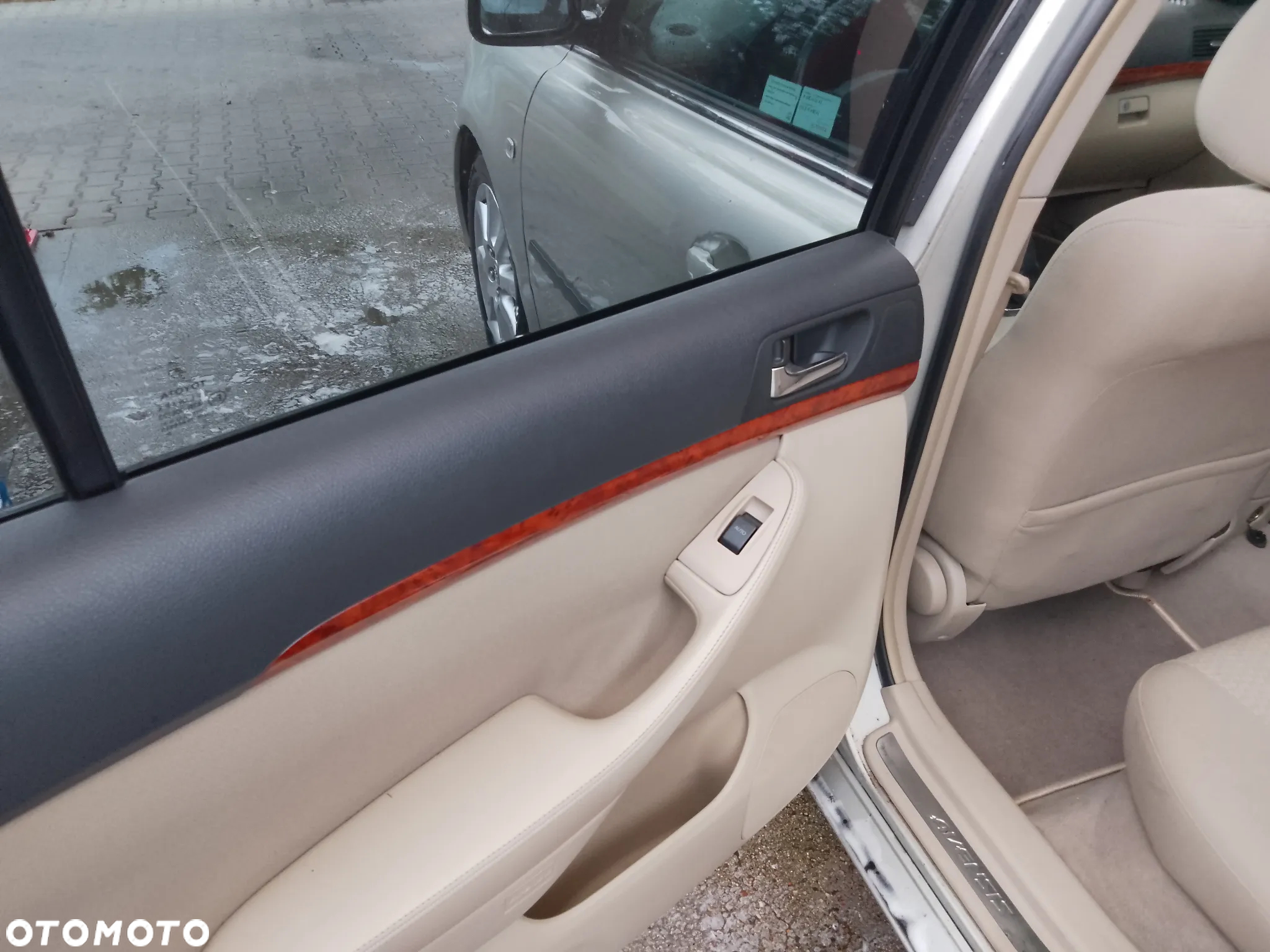 Toyota Avensis - 9