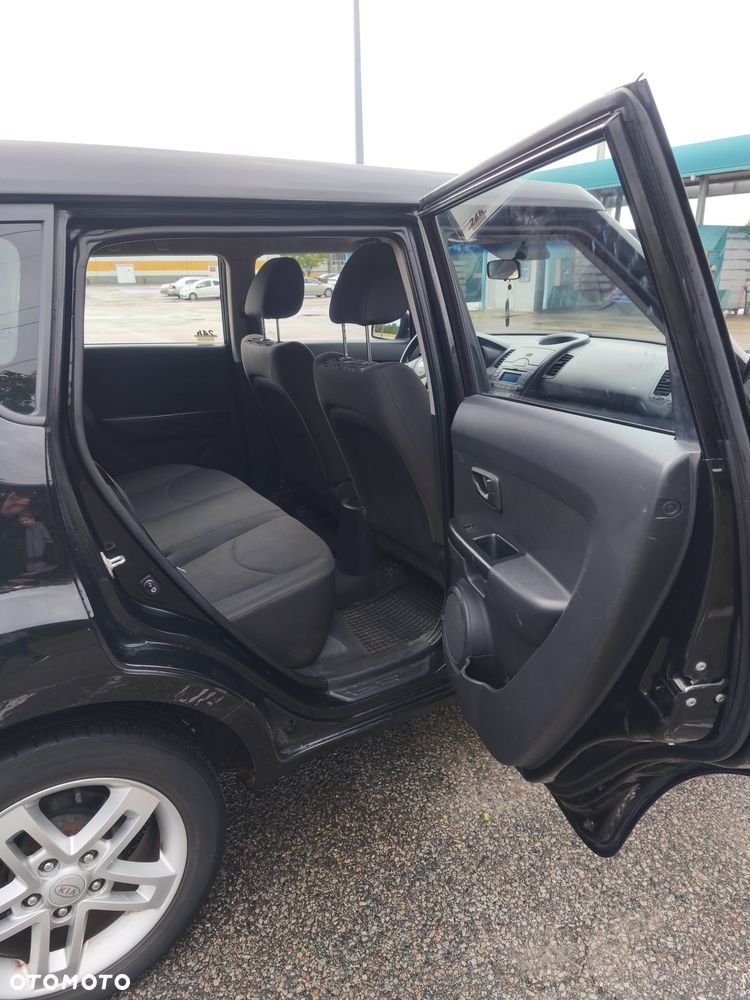 Kia Soul 1.6 CRDI L - 12