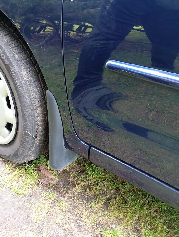 Volkswagen Polo 1.4 Basis - 2