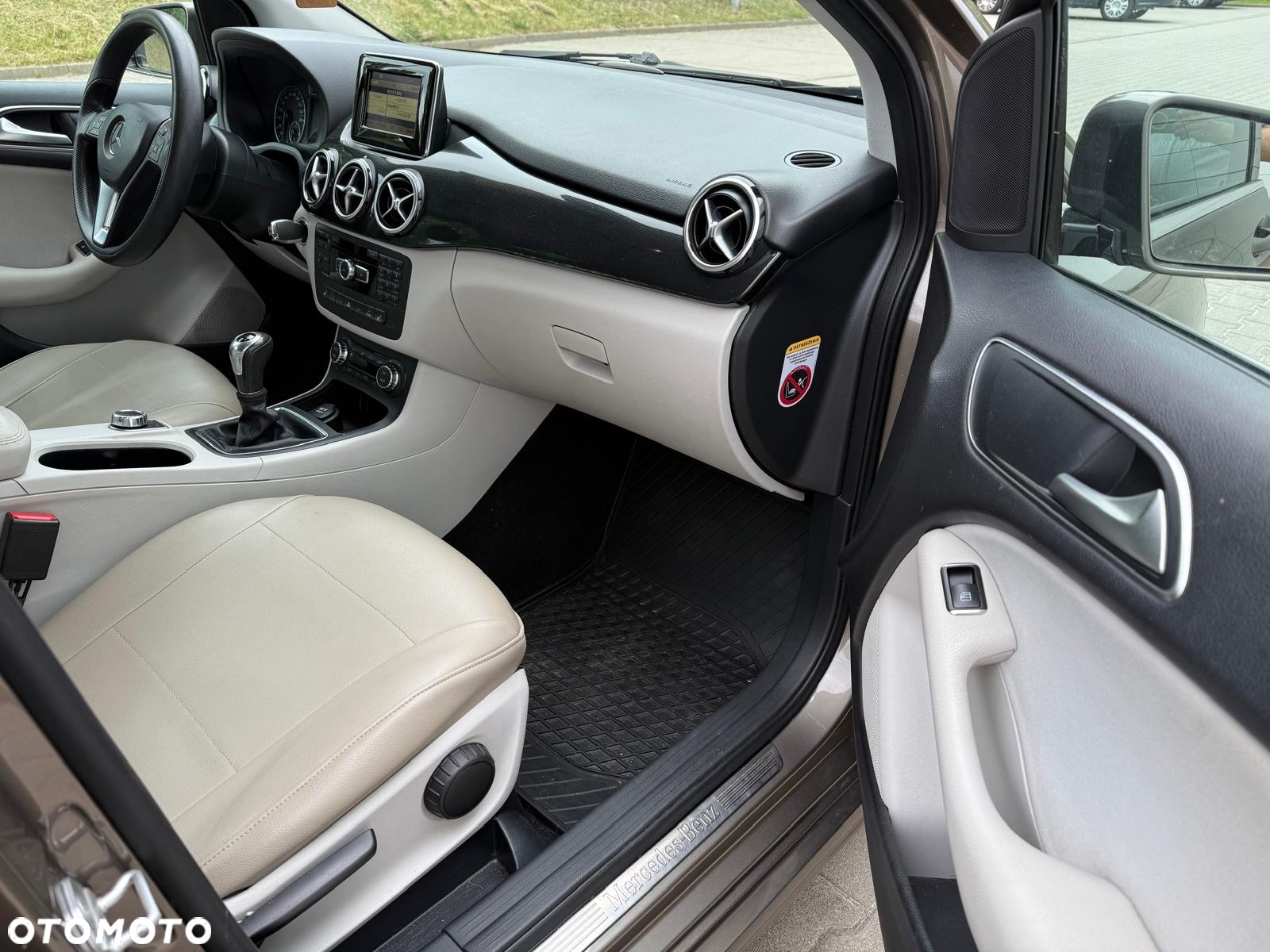 Mercedes-Benz Klasa B 180 CDI - 10