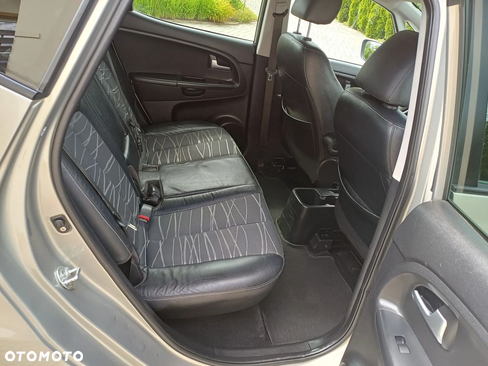 Kia Venga 1.6 CRDi 128 Platinum Edition - 21