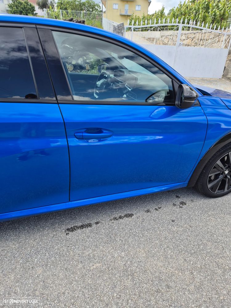 Peugeot 208 1.2 PureTech GT EAT8 - 8